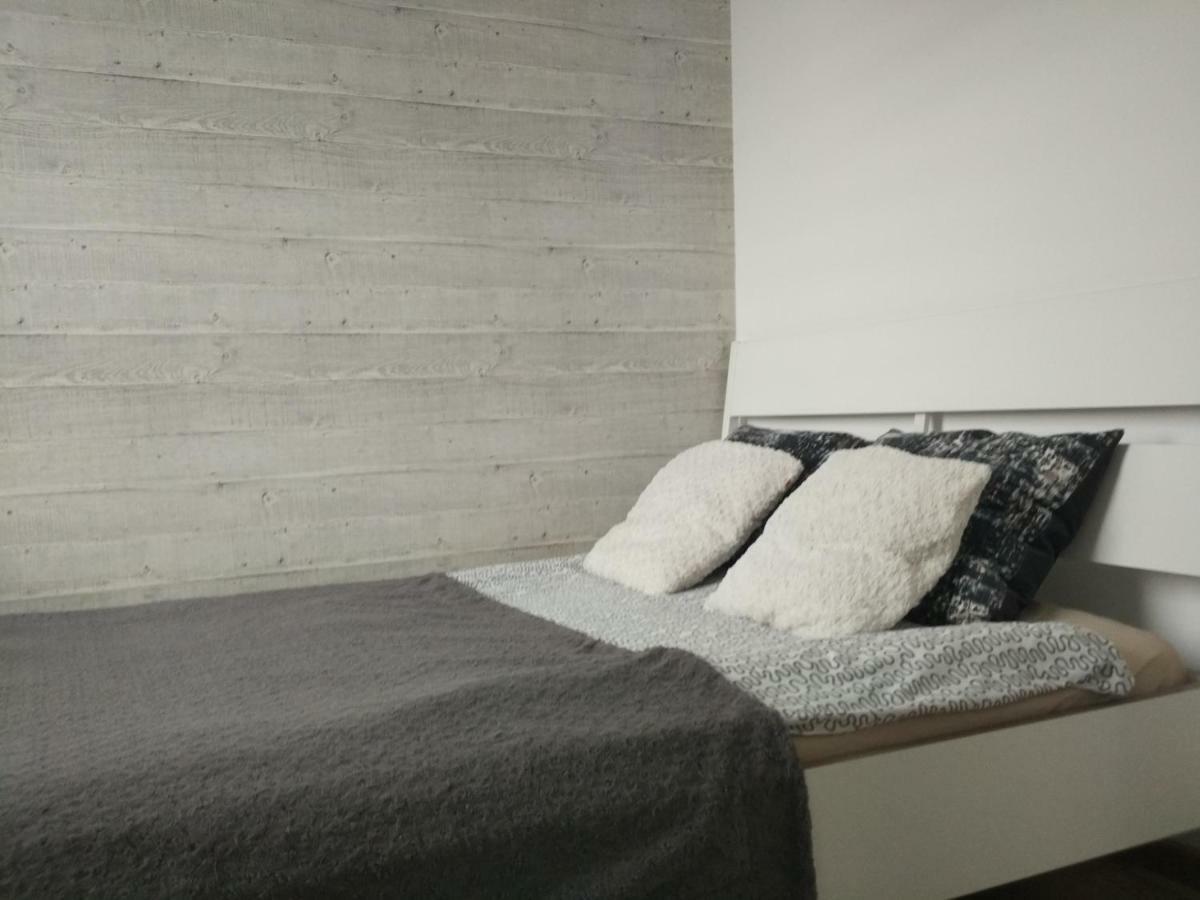 Kamienica Apartment Uniejow Luaran gambar